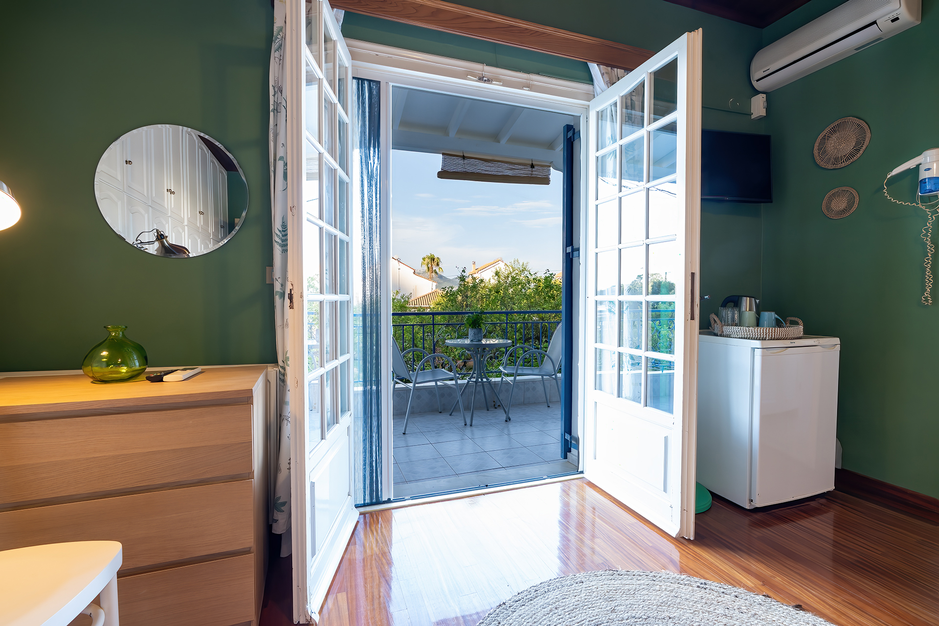 Lemon Garden Luxury Living
